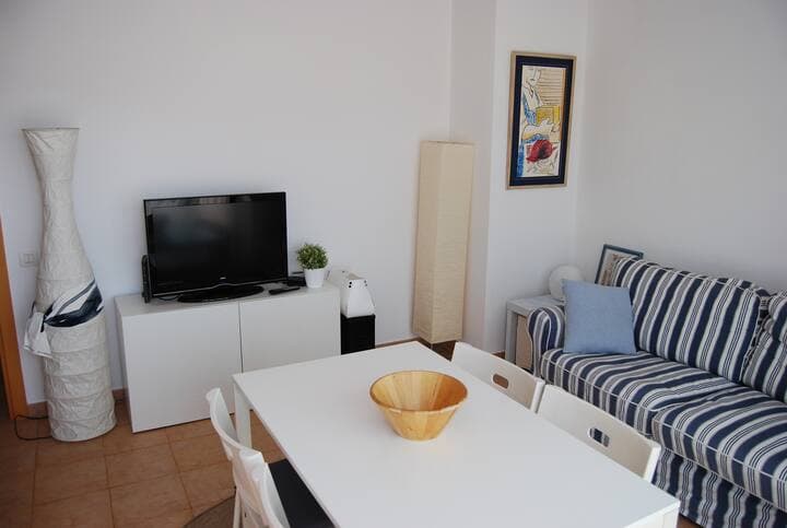 Open-plan living and dining area with space for the whole family